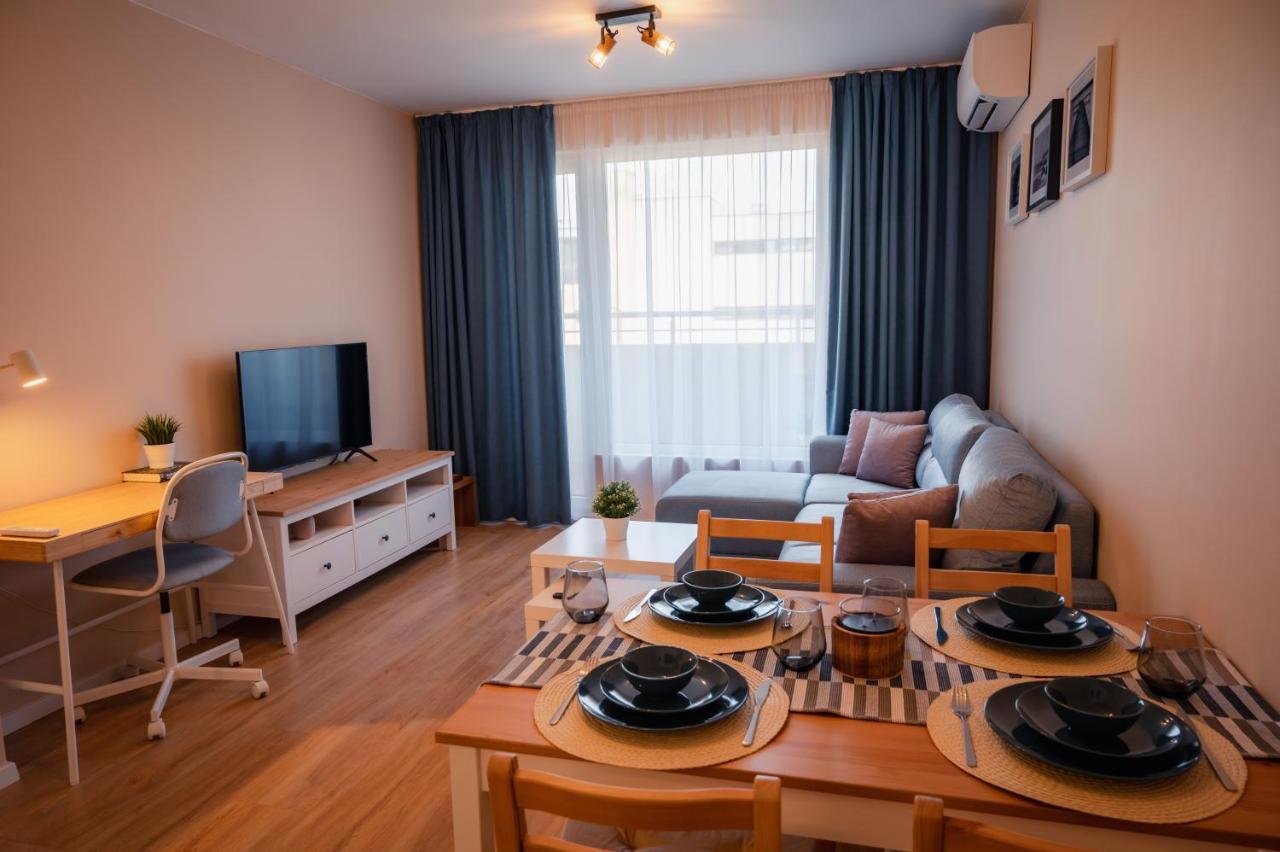 Emerald Suite With Private Parking Varna Exterior photo