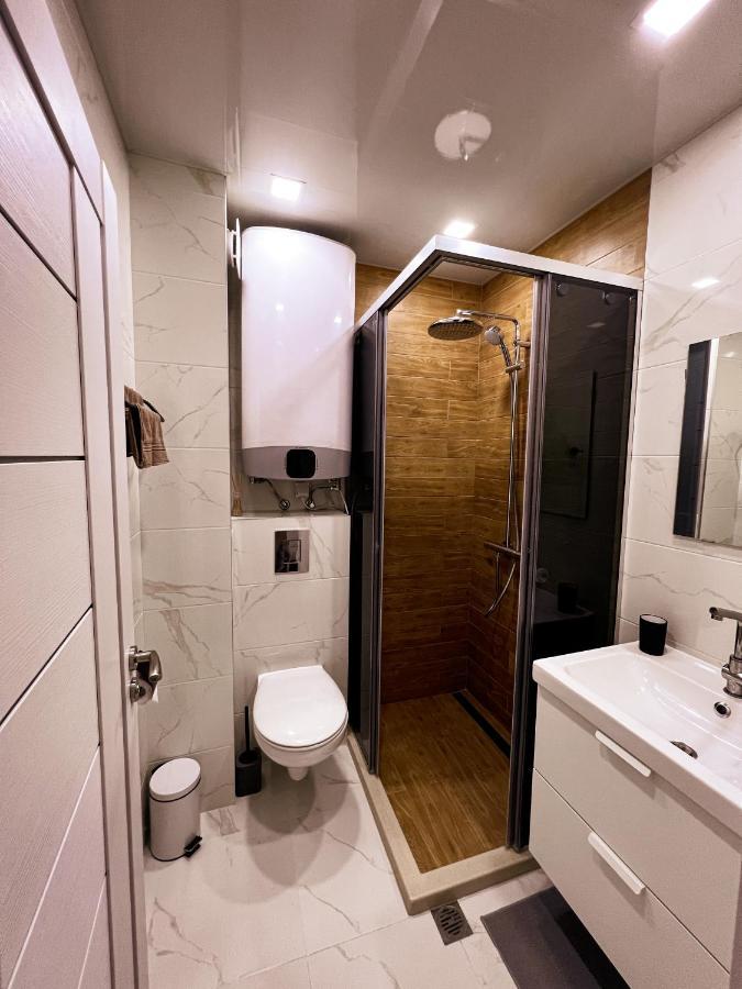 Emerald Suite With Private Parking Varna Exterior photo